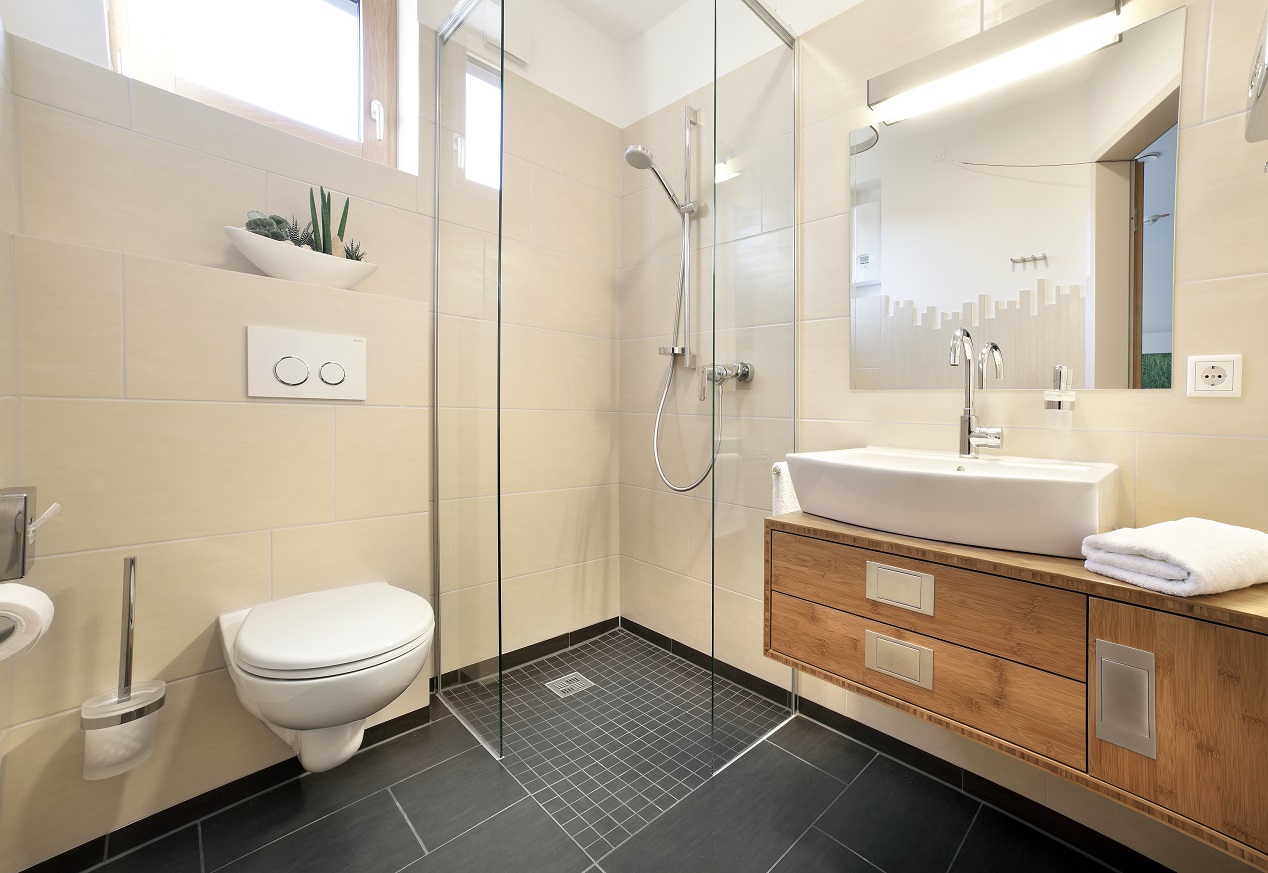 Bad im Patientinnezimmer der Klinik Solingen