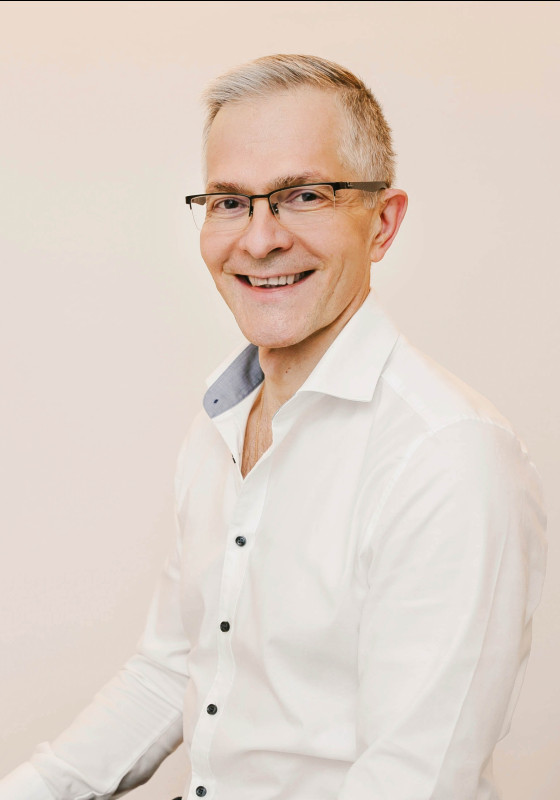 Dr. Lisovets Unterlidstraffung