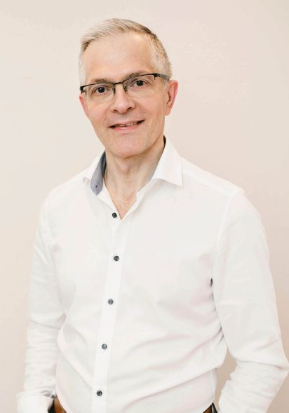 Dr. Roman Lisovets
