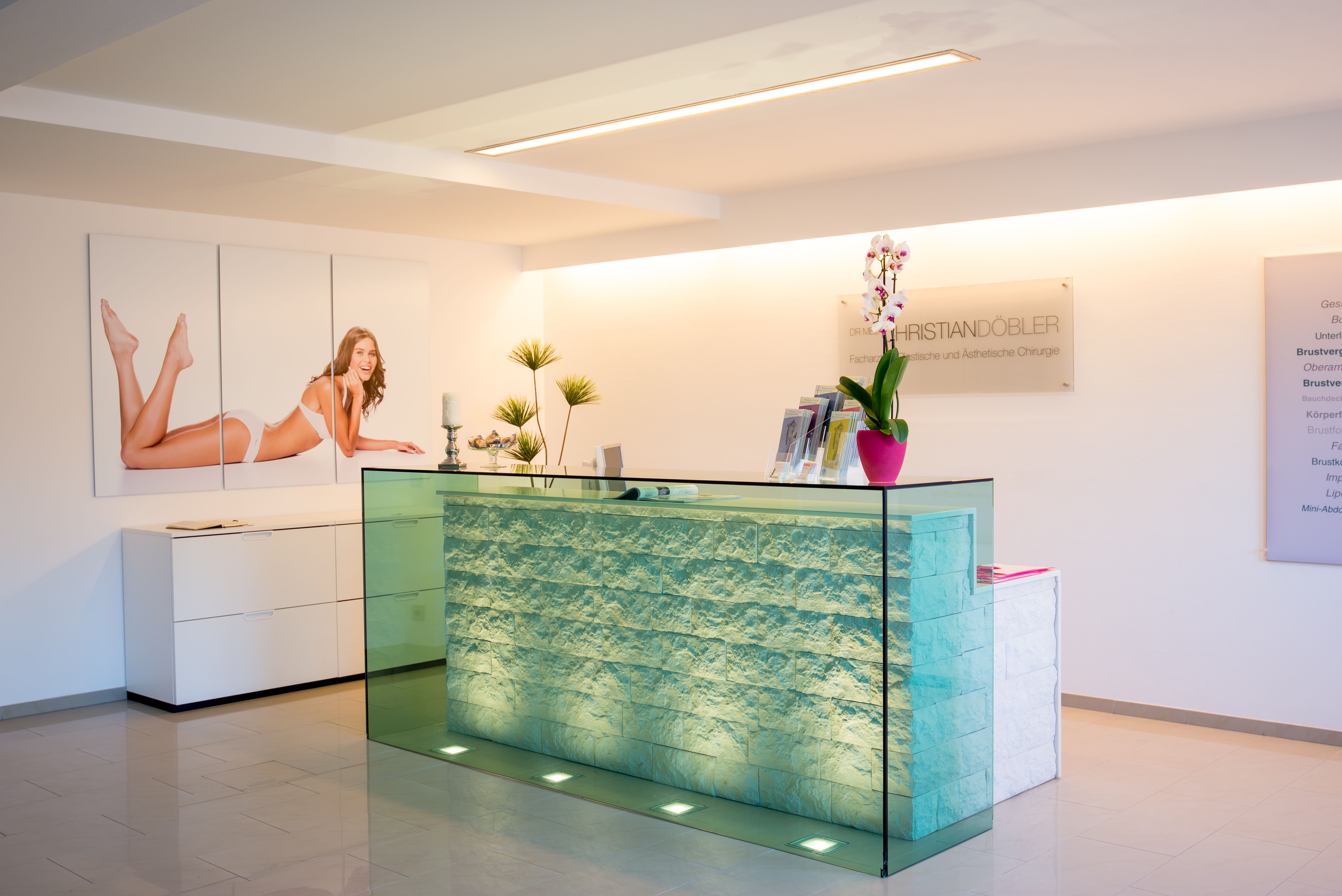 Empfang in der Praxis von Dr. Christian Döbler in Düsseldorf